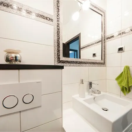 Maris Apartman *