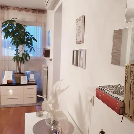 Maris Апартаменти *