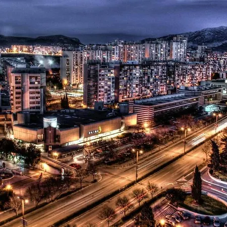 Apartament Maris *